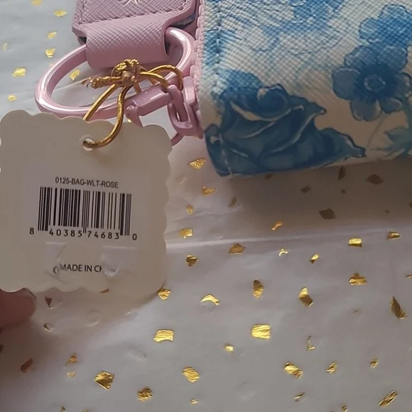 NWT Simply Southern Blue and White Floral Wallet Wristlet. - Picture 3 of 7